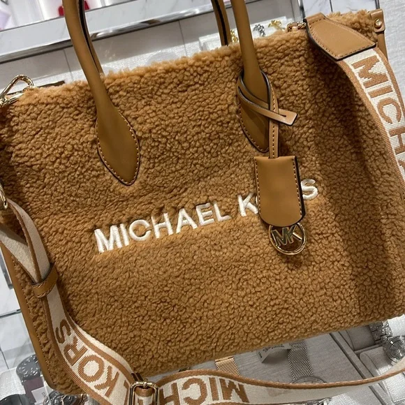 Michael Kors Medium SHEARLING MIRELLA Tote
Shoulder Bag 
Deer Multi
NWT - Picture 2 of 16